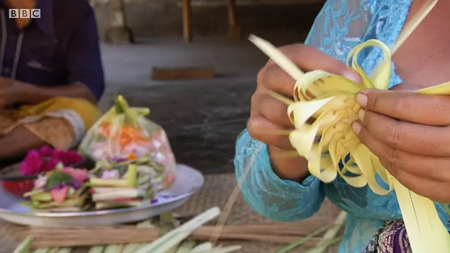 Around the world in 80 gardens 02 500t